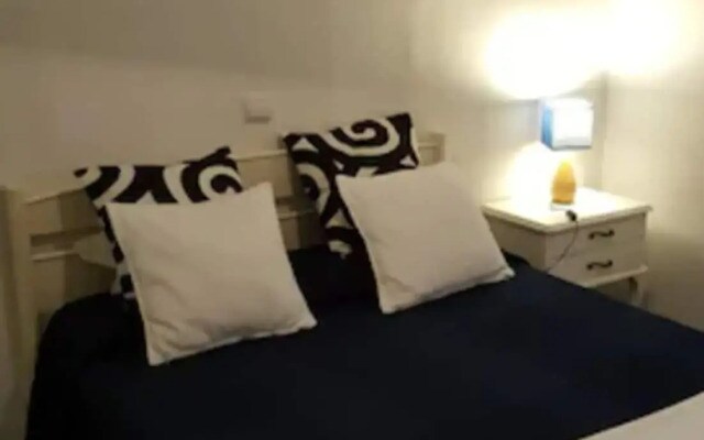 Hostal Parisien-NEW