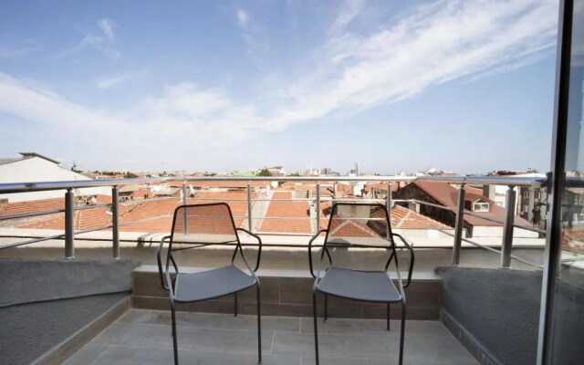 Second Suit Otel