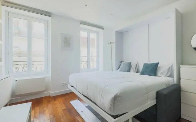 Charming Apartment-1br-3p-ternes
