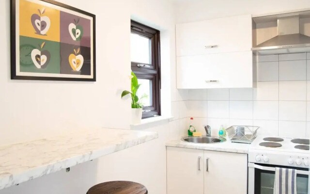 Stylish Studio Flat in West Kensington
