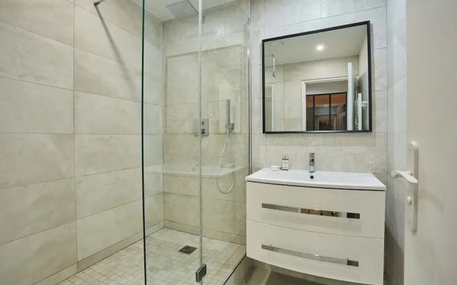 Sublime 3 Bedrooms Flat Center of Paris Montmartre