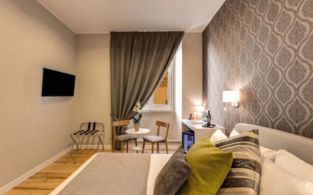 TLV Navona