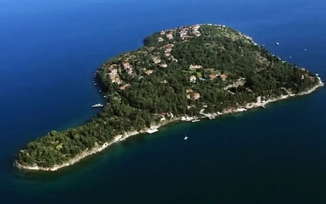 Ersa Hotel