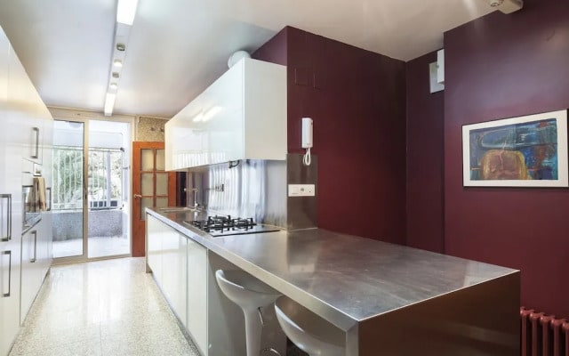 Apartment Barcelona Rentals - Classic Bonanova Apartment