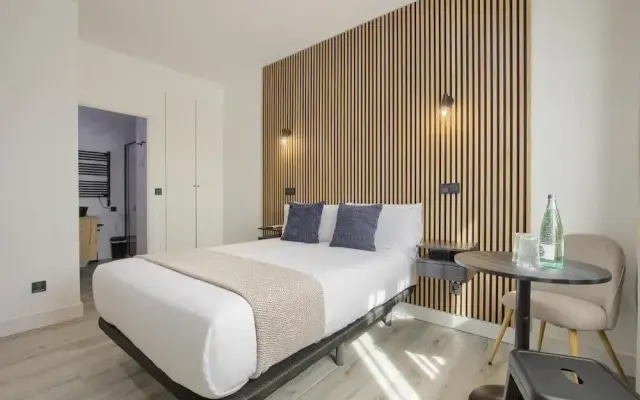 Dobo Madrid Lucero