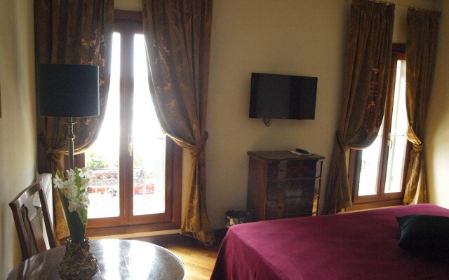 La Calcina Suites