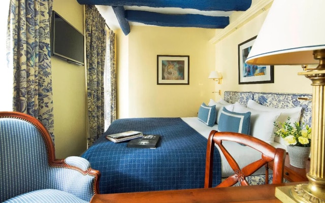 Le Relais Montmartre