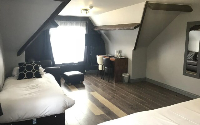 Bennetts Hotel