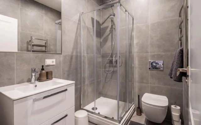 Lacplesa24 - Modern Studios in Riga City Center