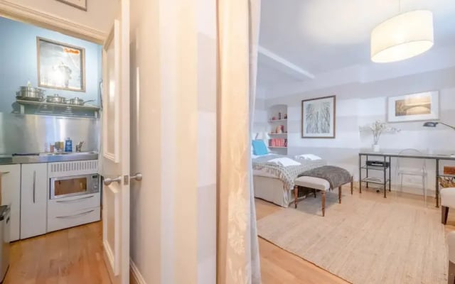 Quaint and Central Studio Flat - Chelsea