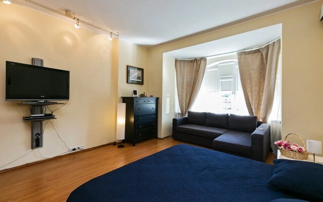 GM 1-й Волконский пер.15