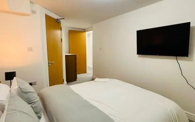 Home Away From Home- City Centre Gem