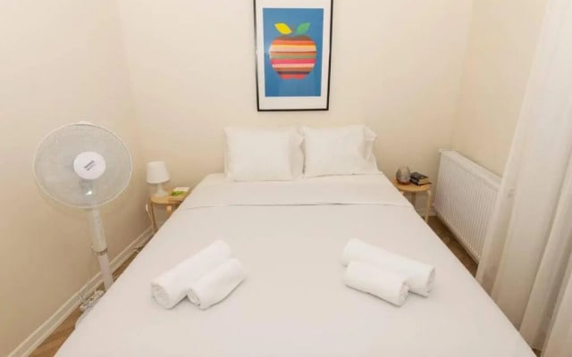Yakamoz 2 BR Stylish House with garden in Kadikoy