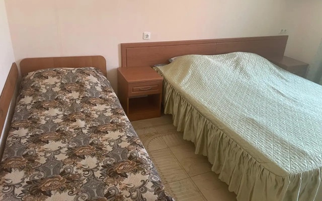 Солнечный