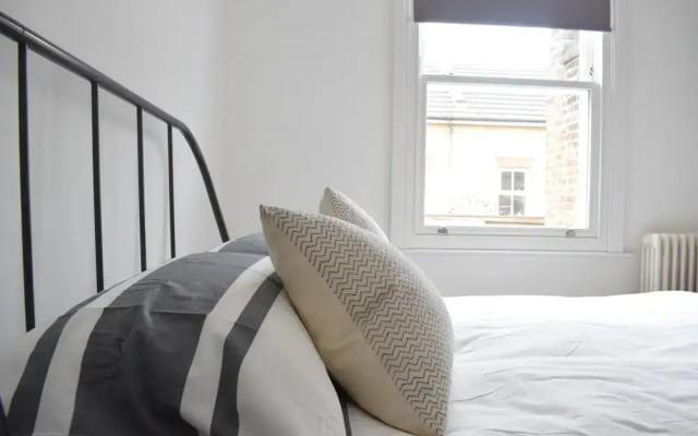 2 Bedroom House In Notting Hill