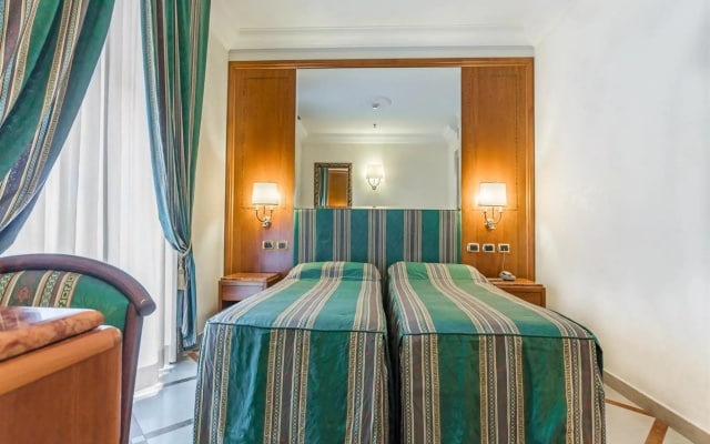 Raeli Hotel Regio