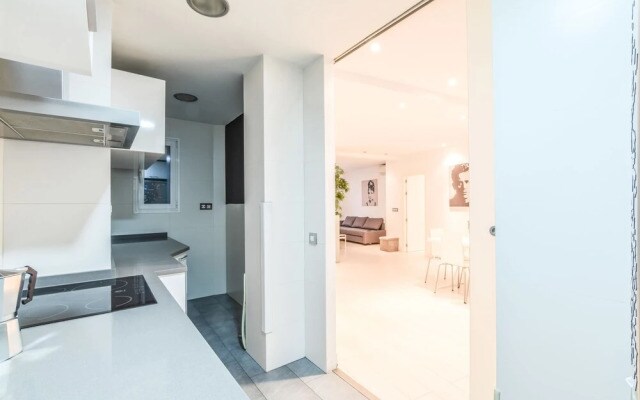 Room to Rent Bernabeu Spacious Apartment