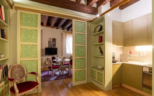 Fenice Apartments in Venice - Sant'Angelo