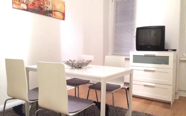 Rooms & Apartment near Zoologischen Garten