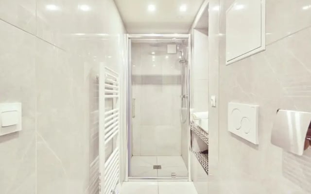 Charming Apartment 2 Bedrooms Center of Paris