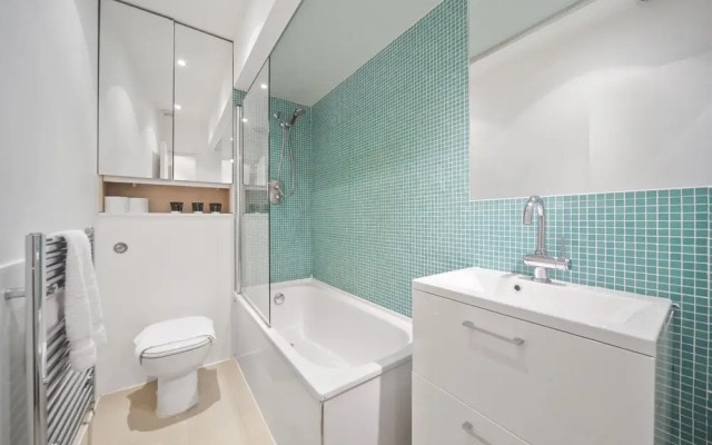 2 Bed Lux Apartment Near Central London Free Wifi