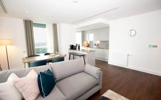 Charles Hope Apartment Canary Wharf