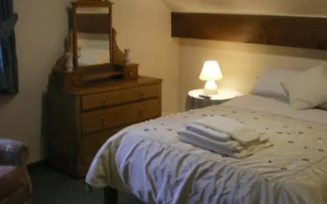 Isles Field Barn Bed and Breakfast