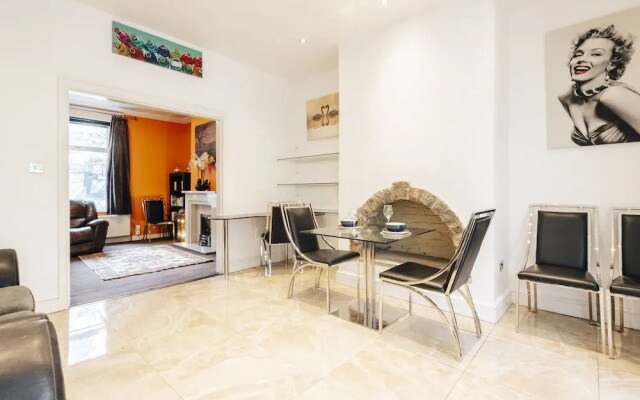 Luxury Town House