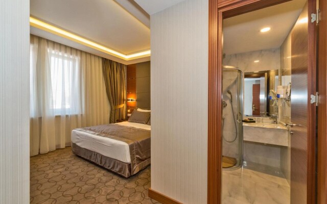 Glorious Hotel