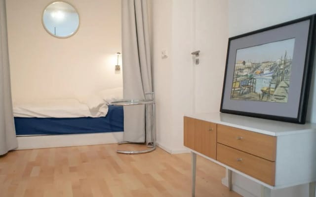 Cozy and fully equiped suite apartment at Ku'damm (80 m2)