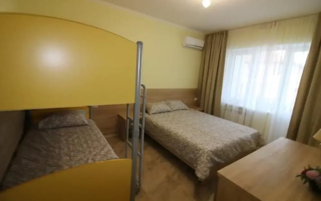 Guest House Chernomorskaya 8A
