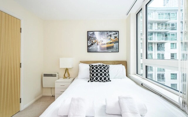 Av Stays Central London 2 Bedroom Riverside
