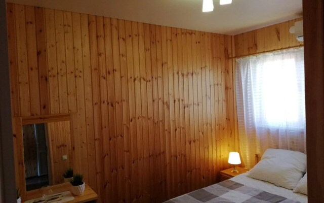 Lev Guest House