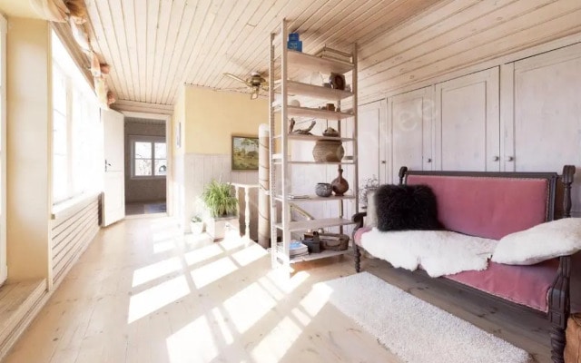 Kaju Guesthouses