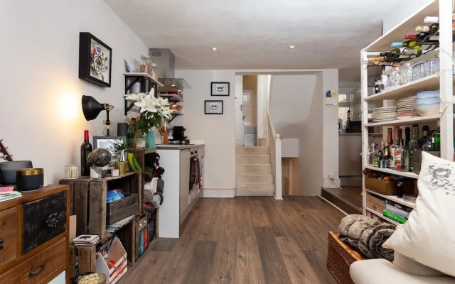 1 Bedroom Apartment in Putney Sleeps 2