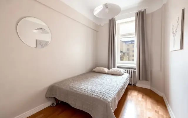 2ndhomes Top Floor 3BR Apartment w Sauna