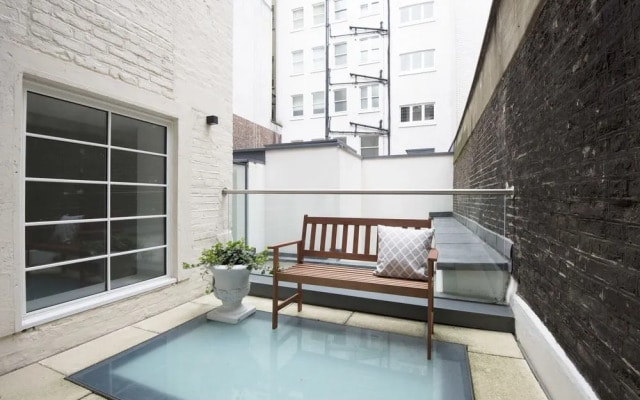 Distinctive 2BR in West End by Sonder
