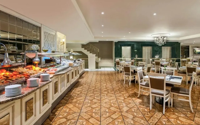Отель Elite World Comfy Taksim