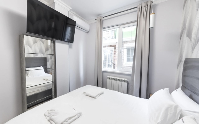 Апартаменты Red Apartments Арт Лайт Веласкес