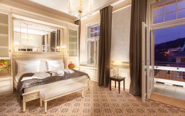 Отель Olympic Palace Luxury Spa