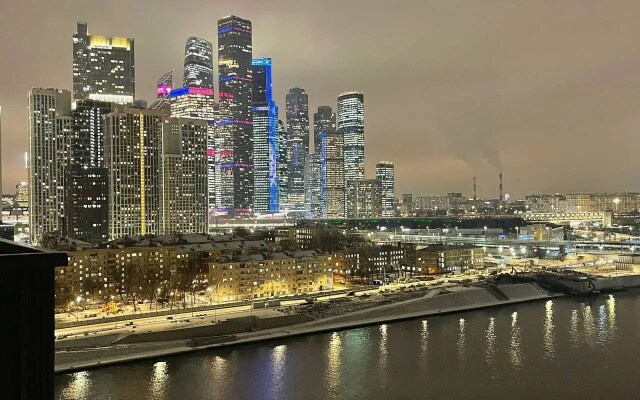 Апартаменты МОНТИ Москва с видом на Москва Сити и набережную Москва реки