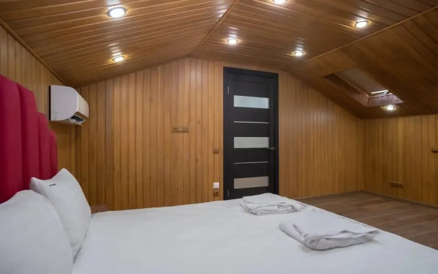 Апартаменты Red Apartments Арт Лайт Сити Апартамент Дорнан