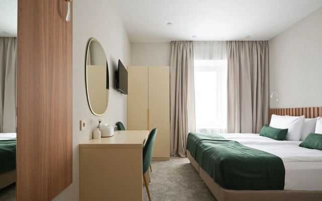 Отель Mirum Hotel