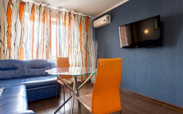 S Novym Remontom Apartments