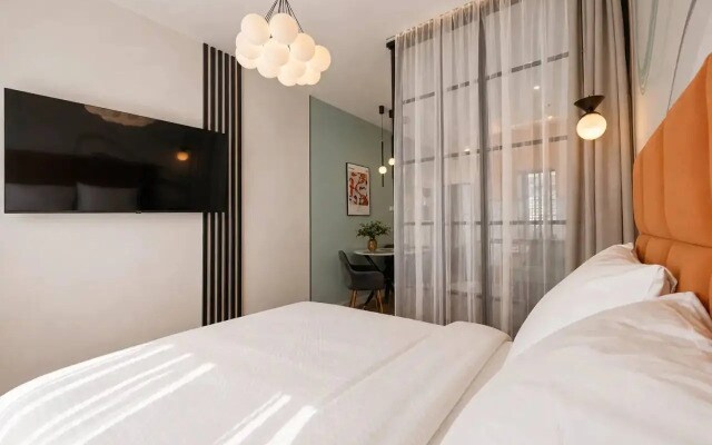 Квартира Дизайнерская Студия в ЖК Новатор Liberty Sity Apartments