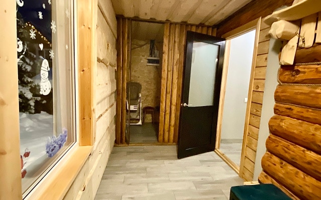 Гостевой дом Избушки guestHouse Маленькая