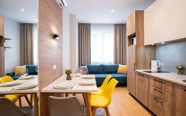Апартаменты RED APARTMENTS Арт Лайт Сити апартамент Холидей