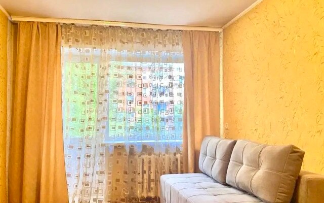 Квартира 2-комнатная с балконом в центре на Ленина