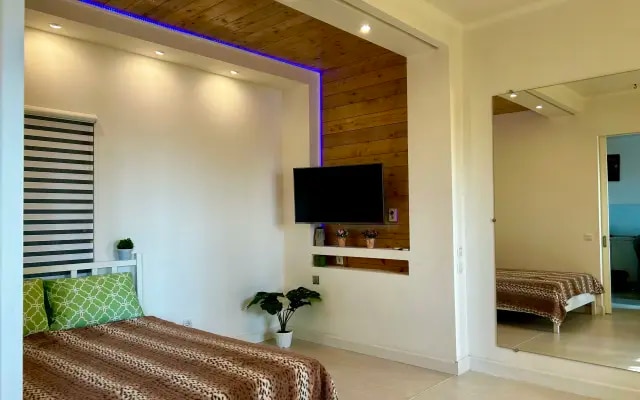 Апартаменты ApartHome в Центре