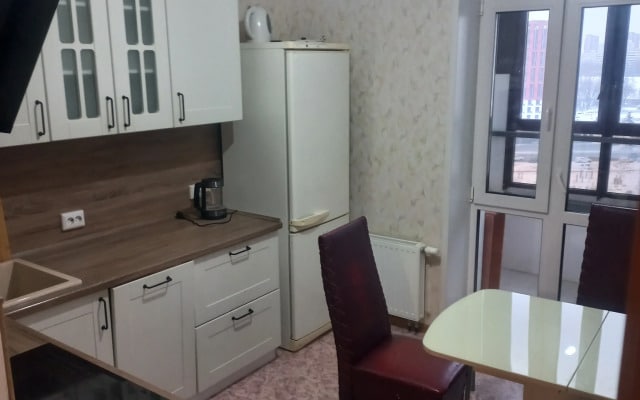 Апартаменты возле ТЦ Планета с 5 кроватями